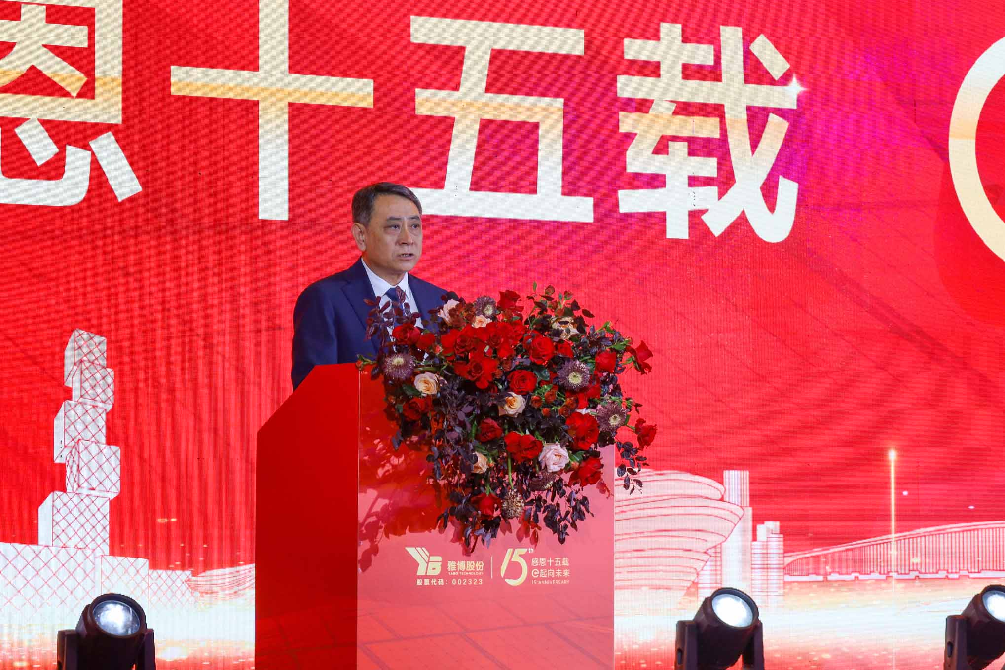 赵坤1.jpg 赵坤1.jpg
